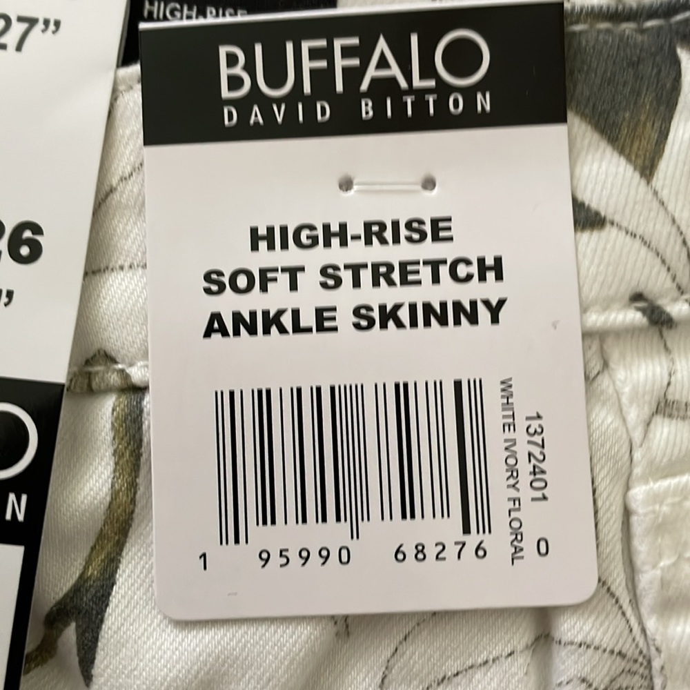 Buffalo David Bitton size 2/26 high rise skinny jeans. White/ivory/green floral - Picture 3 of 4
